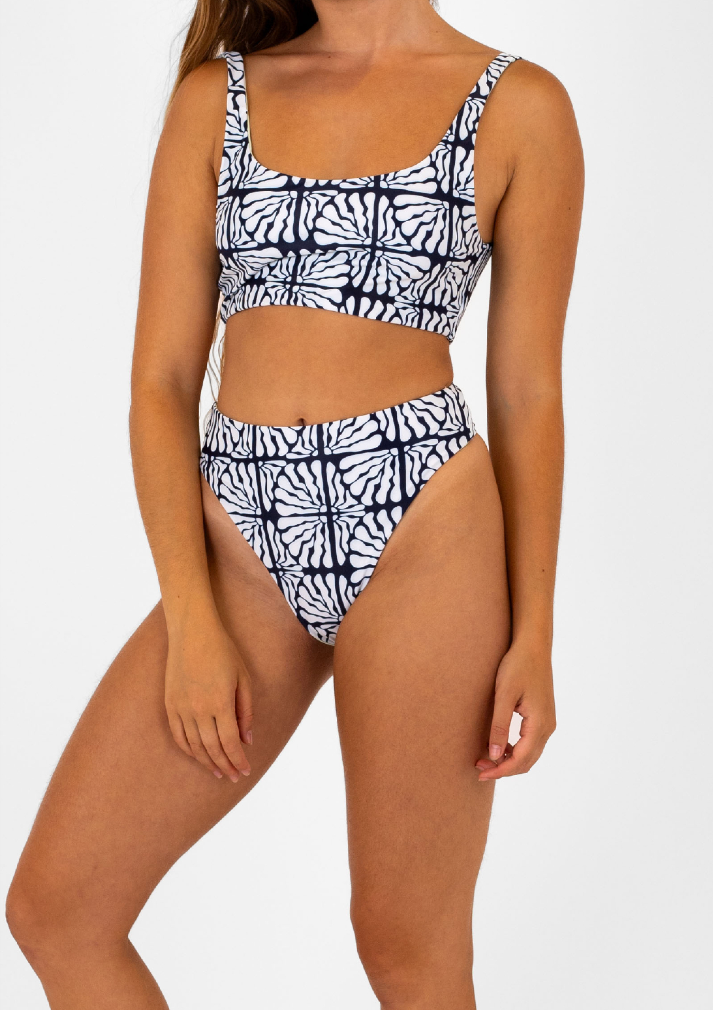 Yolo Reversible Bottom - Vary Black