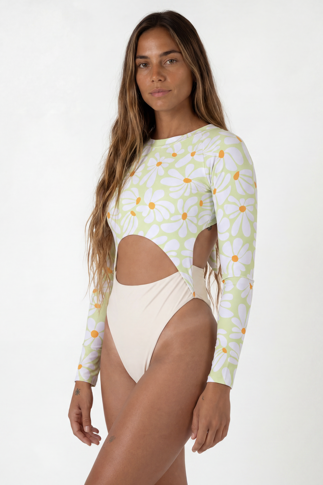 Olas one piece Kaya Green – long sleeve UPF 50+ recycled swimwear | Ula