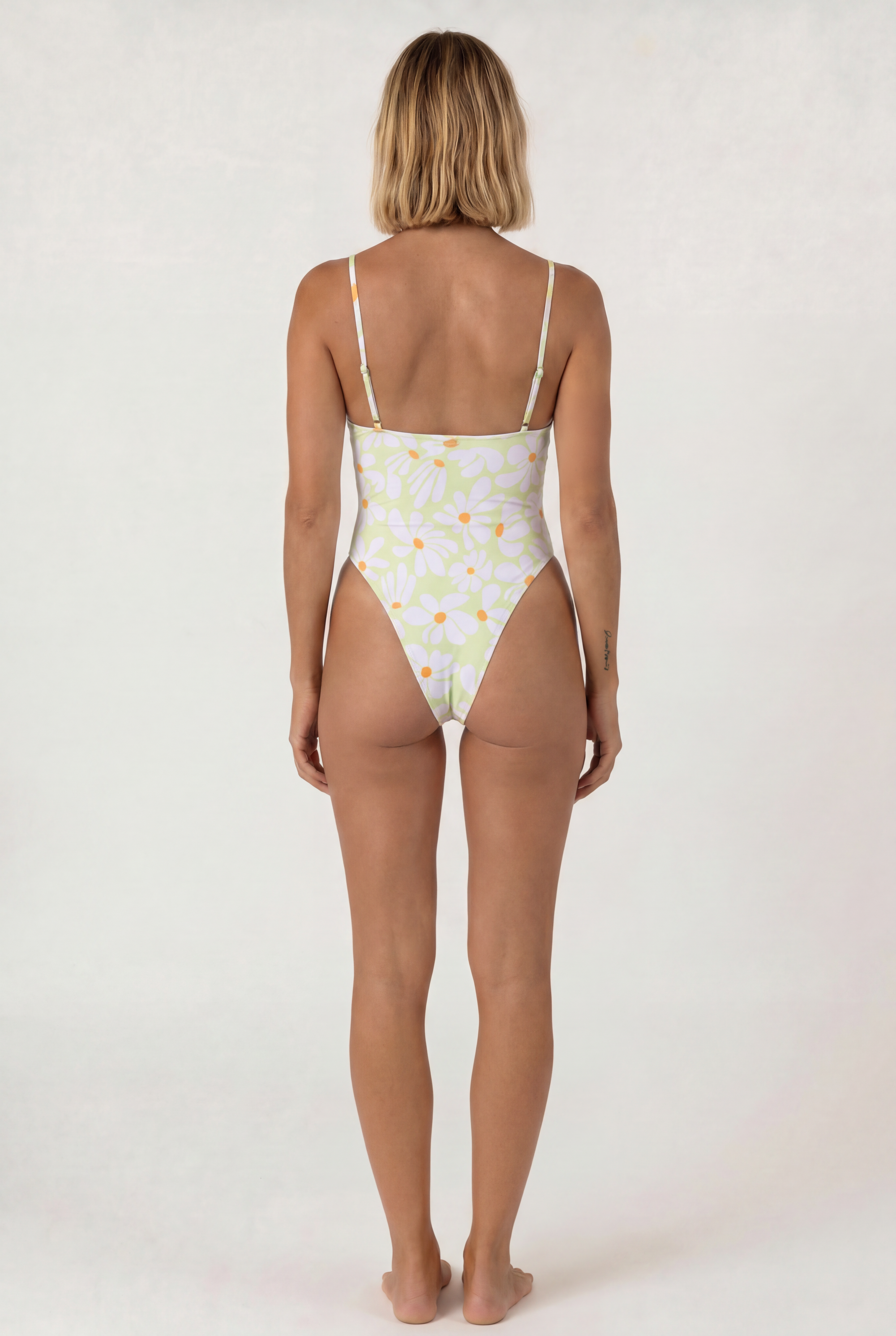 Pippa retro one piece swimsuit Kaya Green – REPREVE® recycled swimwear | Ula