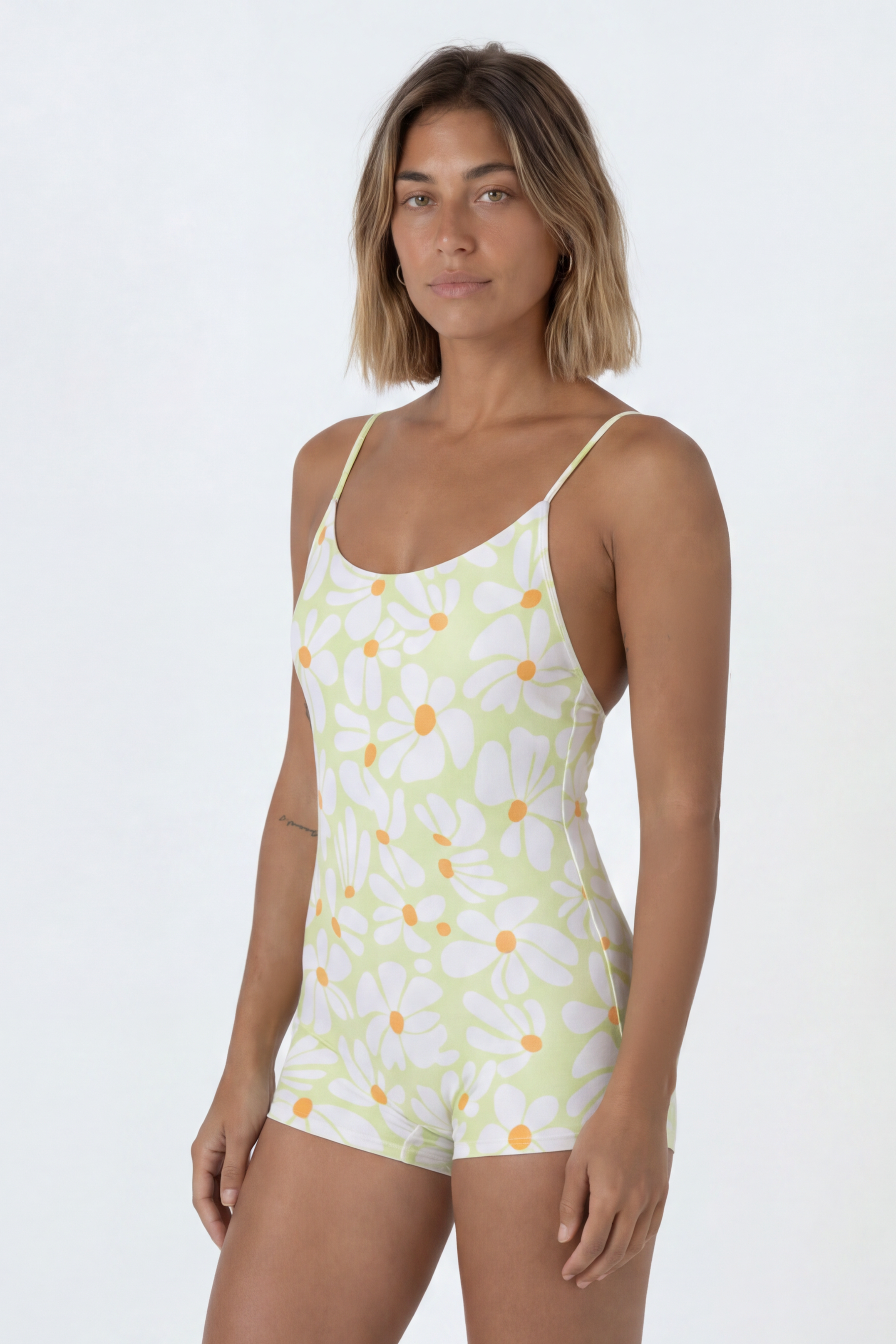 Mumi surf bodysuit Kaya Green – sustainable REPREVE® recycled swimwear | Ula
