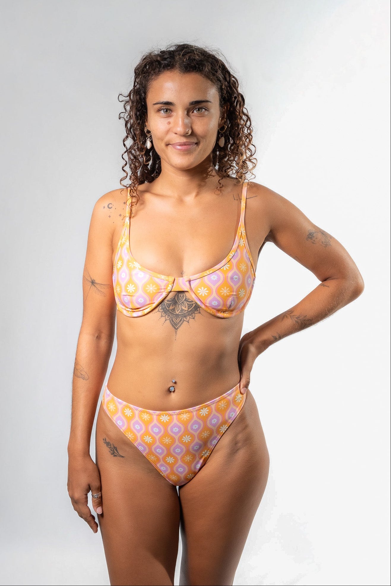 Ula Bikini Set Marga Orange — front view with underwire top and bikini bottom
